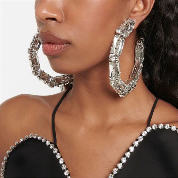 stud exaggerated rectangle gems big hoop earrings wedding jewelry for women crystal geometric c shape round earrings gift 230815, Golden;silver
stud exaggerated rectangle gems big hoop earrings wedding jewelry for women crystal geometric c shape round earrings gift 230815, Golden;silver