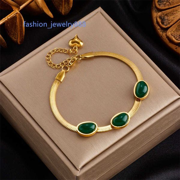 fashion diamond necklace pendant fashion high end simple emerald titanium steel blade chain bracelet fashion designer women's necklace, Silver
fashion diamond necklace pendant fashion high end simple emerald titanium steel blade chain bracelet fashion designer women's necklace, Silver