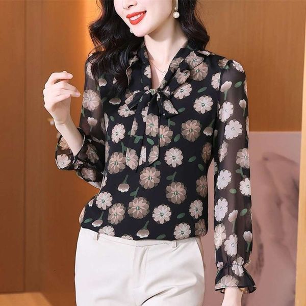 tri color five size chiffon shirt womens fashionable lace all matching ruffled ribbon age reducing floral top, White
tri color five size chiffon shirt womens fashionable lace all matching ruffled ribbon age reducing floral top, White