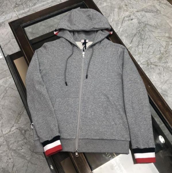 autumn men hoodies jackets with badges striped winter designer hoodies sweatshirts pullover hoodie black navy gray m-3xl highly quality
autumn men hoodies jackets with badges striped winter designer hoodies sweatshirts pullover hoodie black navy gray m-3xl highly quality