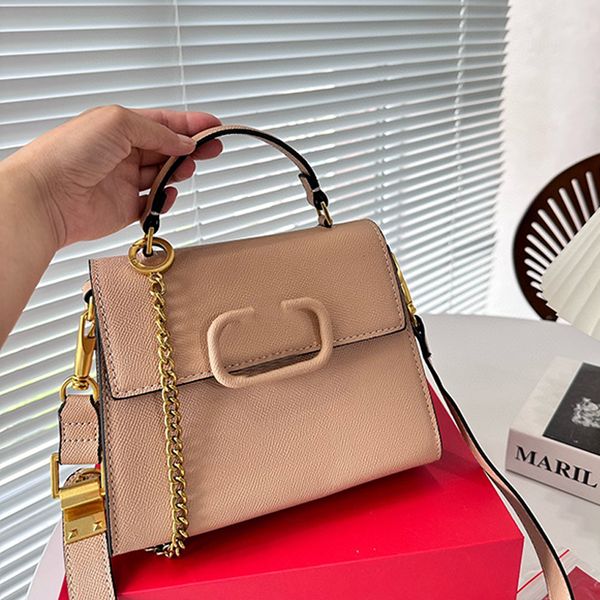 designer fashion women's totes handbags crossbody low-key luxury advanced sense celebrity exquisite women bags
designer fashion women's totes handbags crossbody low-key luxury advanced sense celebrity exquisite women bags