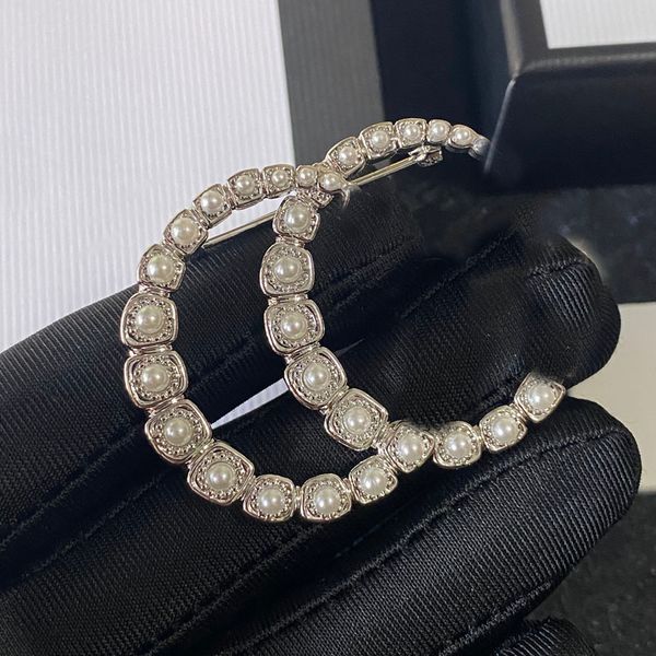 brand designer letter pins brooches women inlay crystal pearl never fading brass copper scarf cape buckle brooch suit pin wedding party jewe, Gray
brand designer letter pins brooches women inlay crystal pearl never fading brass copper scarf cape buckle brooch suit pin wedding party jewe, Gray