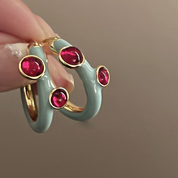 stud fashion retro smog blue drip oil round earrings for women luxury red crystal hoop earrings female wedding party jewelry gifts 230815, Golden;silver
stud fashion retro smog blue drip oil round earrings for women luxury red crystal hoop earrings female wedding party jewelry gifts 230815, Golden;silver