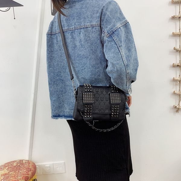 hbp vintage brand rivet designer messenger bag women shoulder crossbdoy bag fashion skull punk bag ladies flap handbags
hbp vintage brand rivet designer messenger bag women shoulder crossbdoy bag fashion skull punk bag ladies flap handbags