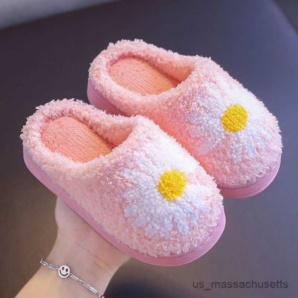 slipper daisy cotton children slippers autumn winter non-slip warm fluffy slippers kids home indoor furry shoes casual boys girls shoes r230, Black;grey
slipper daisy cotton children slippers autumn winter non-slip warm fluffy slippers kids home indoor furry shoes casual boys girls shoes r230, Black;grey