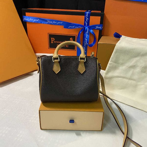 designer handbags multi size letter print luxury genuine leather fashion classic mini shoulder bag zipper bags women mochila
designer handbags multi size letter print luxury genuine leather fashion classic mini shoulder bag zipper bags women mochila