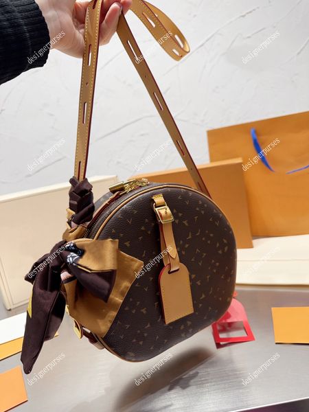 tz cowhide apple round bags petite boite chapeau handbags hardware accessories shoulder bag toiletry cross body bags strap fashion women des
tz cowhide apple round bags petite boite chapeau handbags hardware accessories shoulder bag toiletry cross body bags strap fashion women des