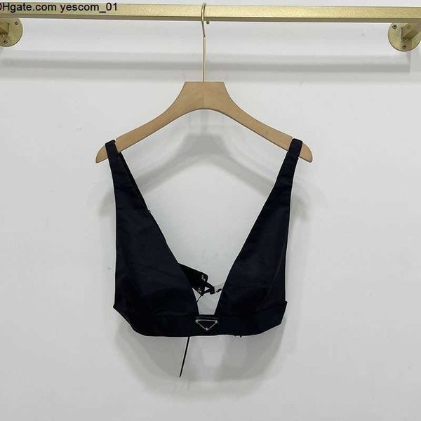 triangle badge summer recycled nylon bra style tanks retro ins slim and versatile top, White
triangle badge summer recycled nylon bra style tanks retro ins slim and versatile top, White