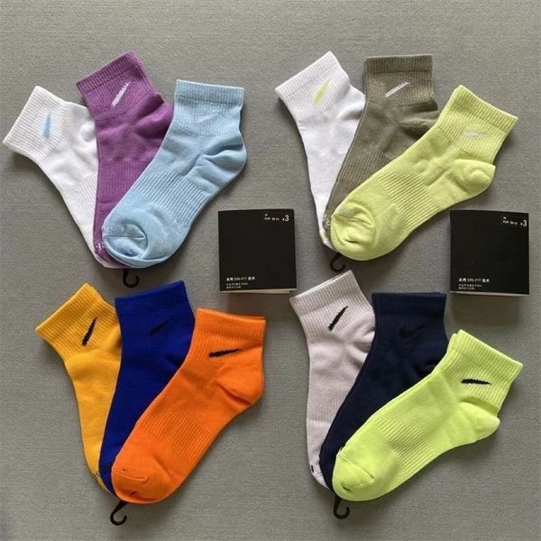 brand socks men socks women socks pure cotton breathable sports sweatwicking socks alphabet nk print mixed color socks, Black;white
brand socks men socks women socks pure cotton breathable sports sweatwicking socks alphabet nk print mixed color socks, Black;white