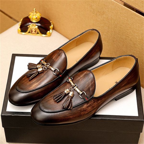 fashion slip on men dress shoes men oxfords fashion business dress men shoes 2020 new designer classic leather men's suits shoes 38-45, Black
fashion slip on men dress shoes men oxfords fashion business dress men shoes 2020 new designer classic leather men's suits shoes 38-45, Black