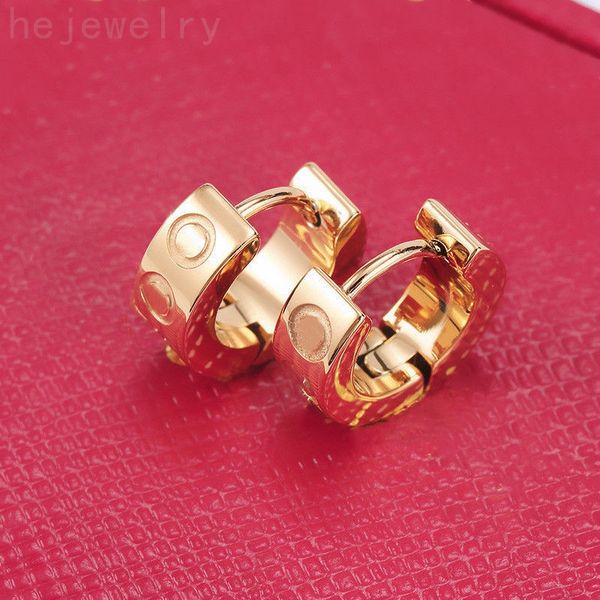 hiphop plated gold earrings designer love stud earrings small size street shopping romance orecchini womens temperament luxury earings class, Golden;silver
hiphop plated gold earrings designer love stud earrings small size street shopping romance orecchini womens temperament luxury earings class, Golden;silver