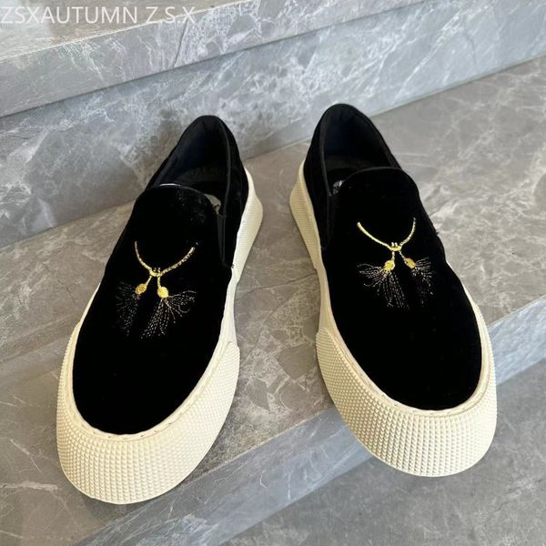 dress shoes 2023 spring casual man slip on luxury flat skate trend black men loafers platform embroidery canvas fashion 230814
dress shoes 2023 spring casual man slip on luxury flat skate trend black men loafers platform embroidery canvas fashion 230814