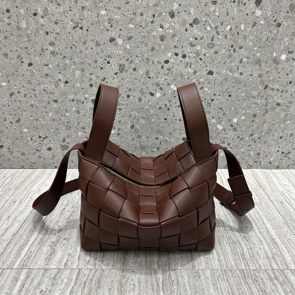 bowling designer bag sheepskin braided tote bag women composite bag handbag crossbody shoulder bag hand weave hand bags detachable flat coin
bowling designer bag sheepskin braided tote bag women composite bag handbag crossbody shoulder bag hand weave hand bags detachable flat coin