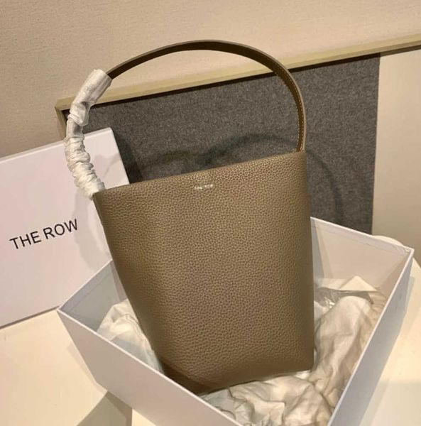 3size the row park tote bag luxurys designer crossbody shoulder duffle handbags bucket women purse large shopper bag genuine cosmetic clutch
3size the row park tote bag luxurys designer crossbody shoulder duffle handbags bucket women purse large shopper bag genuine cosmetic clutch