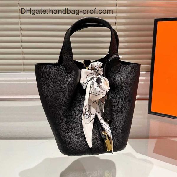 aaaaa designer tote handbag her max macaron versatile genuine leather h button vegetable basket bucket bag shoulder oblique straddle portab
aaaaa designer tote handbag her max macaron versatile genuine leather h button vegetable basket bucket bag shoulder oblique straddle portab