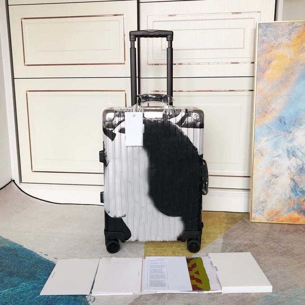 riw suitcases travel suitcase metal mala viagem spinner carry on cool luggage valise trolley maleta cabina business travel box 230804
riw suitcases travel suitcase metal mala viagem spinner carry on cool luggage valise trolley maleta cabina business travel box 230804