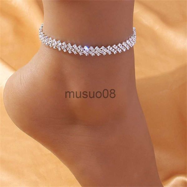 anklets luxury shining silver color rhinestone anklets for women fashion summer beh foot chain wedding party jewelry cessories j230815, Red;blue
anklets luxury shining silver color rhinestone anklets for women fashion summer beh foot chain wedding party jewelry cessories j230815, Red;blue