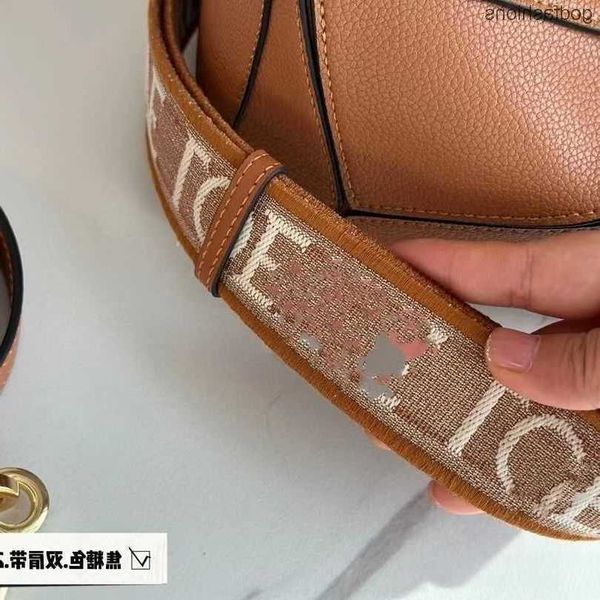 designer puzzles bags new geometry bag embroidered wide shoulder strap splice large capacity shoulder bag versatile
designer puzzles bags new geometry bag embroidered wide shoulder strap splice large capacity shoulder bag versatile