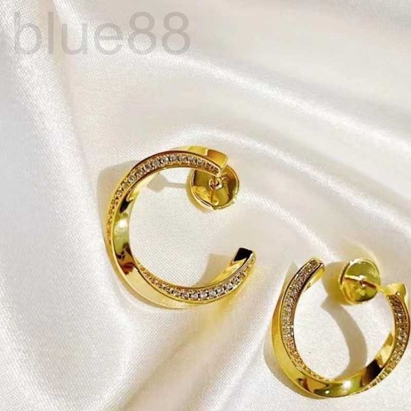 charm designer c-shaped diamond silver needle earrings, triumphal arch style, versatile brass material, niche design earrings for women oe4i, Golden
charm designer c-shaped diamond silver needle earrings, triumphal arch style, versatile brass material, niche design earrings for women oe4i, Golden