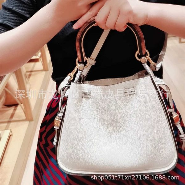 designer bag 2024 early launch tb cowhide lychee patterned miller drawstring with fashionable and trendy deformation one shoulder crossbody
designer bag 2024 early launch tb cowhide lychee patterned miller drawstring with fashionable and trendy deformation one shoulder crossbody