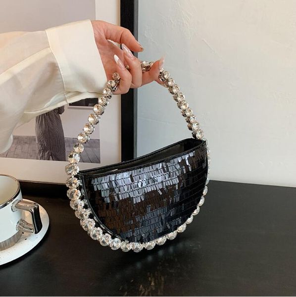 factory wholesale ladies shoulder bags 6 colors niche design round diamond handbag western-style thick leather mobile phone bag street trend
factory wholesale ladies shoulder bags 6 colors niche design round diamond handbag western-style thick leather mobile phone bag street trend