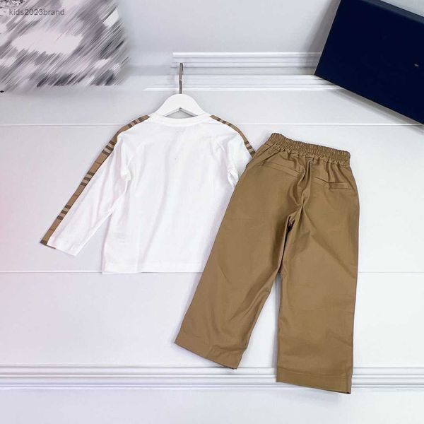 designer baby tracksuits autumn set size 100-160 cm 2pcs khaki plaid panel crew neck sweater and trousers aug03, White
designer baby tracksuits autumn set size 100-160 cm 2pcs khaki plaid panel crew neck sweater and trousers aug03, White