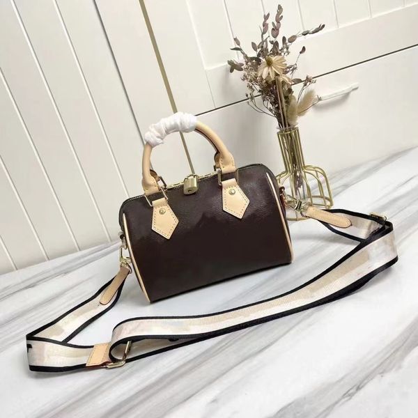 stylish leather speedy handbag with clutch mm wild on the heart walk tote bag women's multi-span tote bag printed boston bag 45957 shou
stylish leather speedy handbag with clutch mm wild on the heart walk tote bag women's multi-span tote bag printed boston bag 45957 shou