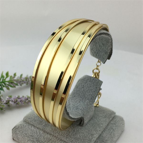 bangle luxury dubai gold color bangles for women goldplated african brazilian bracelets big charm bangle wedding hand jewelry fhk13849 23081, Black
bangle luxury dubai gold color bangles for women goldplated african brazilian bracelets big charm bangle wedding hand jewelry fhk13849 23081, Black