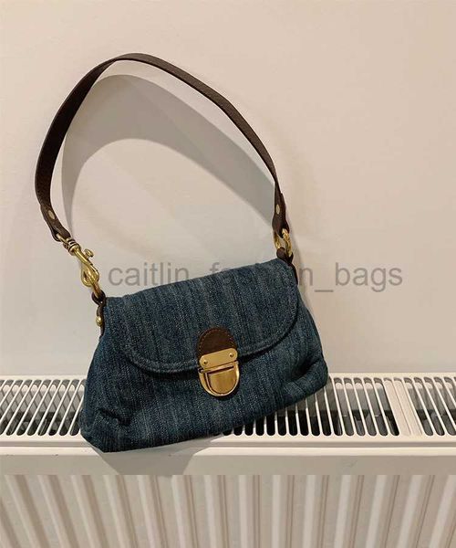 shoulder bags 2023 new contrast color fashion handheld crossbody bag women's denim lock fold bag small fold underarm bag caitlin_fashio
shoulder bags 2023 new contrast color fashion handheld crossbody bag women's denim lock fold bag small fold underarm bag caitlin_fashio