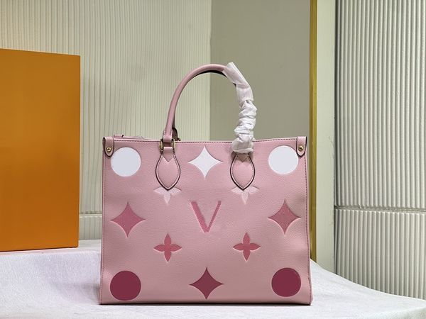 luxury women's handbag onthego fashion shopping bag printed handbag designer highs quality flower embossed pink handbag classic shoulde
luxury women's handbag onthego fashion shopping bag printed handbag designer highs quality flower embossed pink handbag classic shoulde