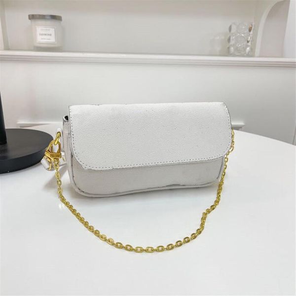 christmas spring summer brand new women's messenger bags fashion croissants mini indentation printing shoulder grils chain ba306n
christmas spring summer brand new women's messenger bags fashion croissants mini indentation printing shoulder grils chain ba306n