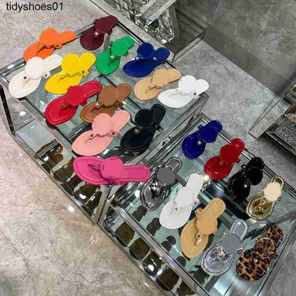 brand women tb slippers fashion patent leather colorful flip flops luxury designer breathable sandals flat shoes outdoor casual shoes summer, Black
brand women tb slippers fashion patent leather colorful flip flops luxury designer breathable sandals flat shoes outdoor casual shoes summer, Black