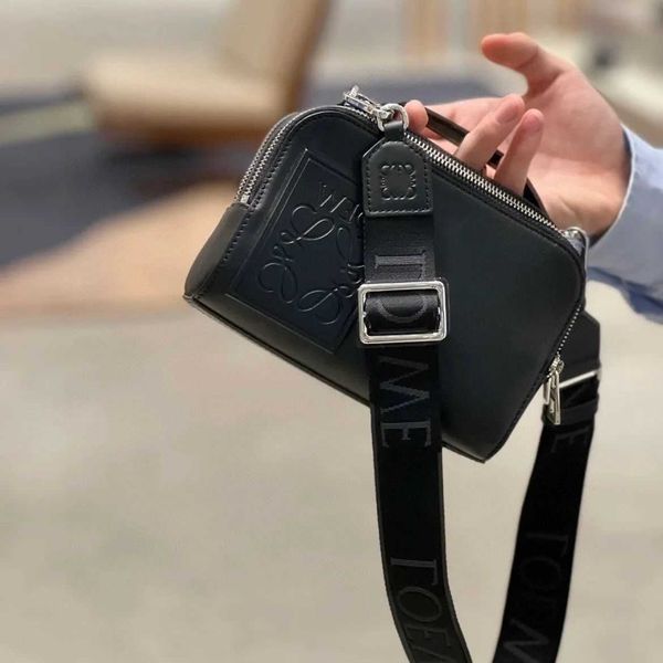 designer embroidered shoulder strap double zipper versatile small square large capacity crossbodybag high loeweebag beauty single shoulderba
designer embroidered shoulder strap double zipper versatile small square large capacity crossbodybag high loeweebag beauty single shoulderba