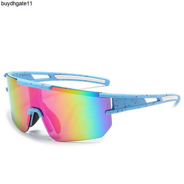 fashion designer luxury sunglasses 2023 outdoor bicycle windshield glasses for men and women riding sports exclusive 38ke, White;black
fashion designer luxury sunglasses 2023 outdoor bicycle windshield glasses for men and women riding sports exclusive 38ke, White;black