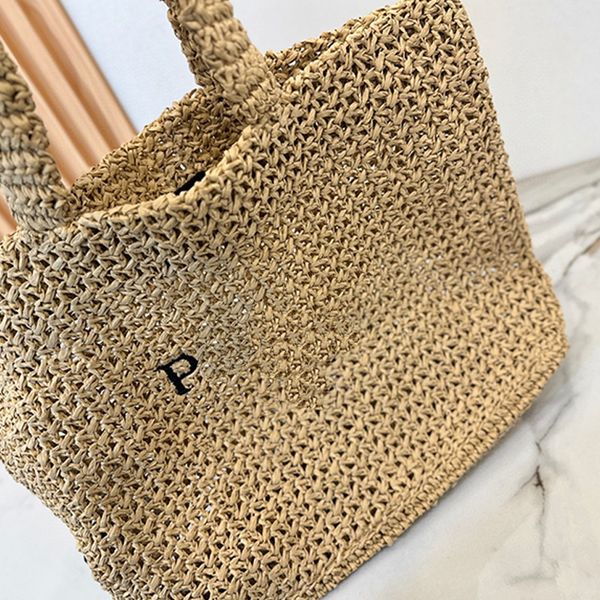designer luxury fashion women's beach bags handbags leisure time personality essential women woven totes
designer luxury fashion women's beach bags handbags leisure time personality essential women woven totes