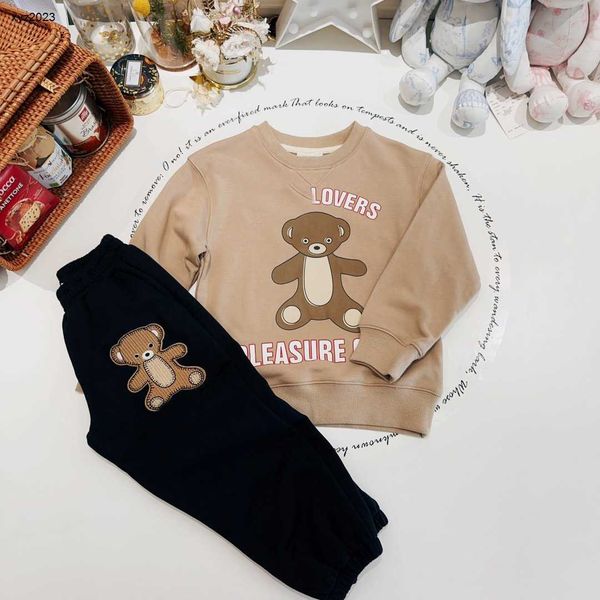 23ss designer baby suits autumn set tracksuits size 90-160 cm 2pcs cartoon animal pattern printed round neck sweater and pants july19, White
23ss designer baby suits autumn set tracksuits size 90-160 cm 2pcs cartoon animal pattern printed round neck sweater and pants july19, White