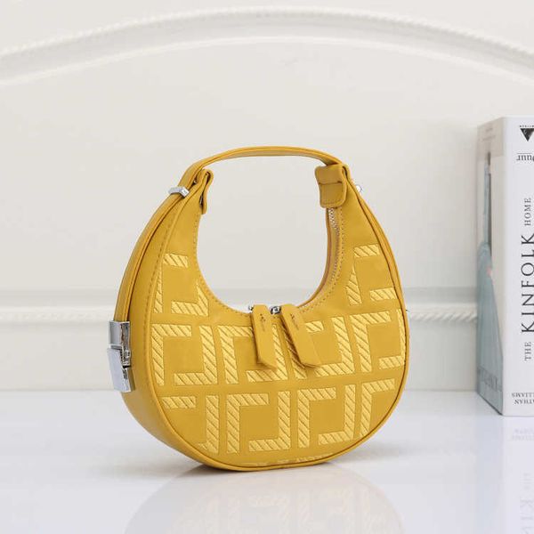 classic embroidered crescent bag premium leather designer handbag fashion embossed letter f women shoulder underarm bag evening gown bags
classic embroidered crescent bag premium leather designer handbag fashion embossed letter f women shoulder underarm bag evening gown bags
