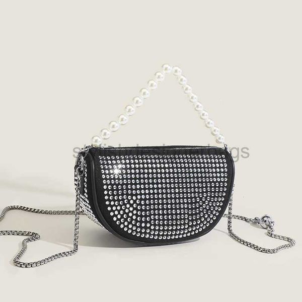 this year's popular bright diamond small new inlaid for women versatile and simple crossbody underarm the general publicstylishdesigner
this year's popular bright diamond small new inlaid for women versatile and simple crossbody underarm the general publicstylishdesigner