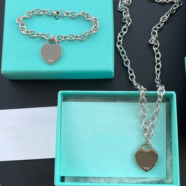 jewelry sets bracelet necklace link chain never fading silver plated luxury design brand letter stainless steel choker pendants necklaces je
jewelry sets bracelet necklace link chain never fading silver plated luxury design brand letter stainless steel choker pendants necklaces je