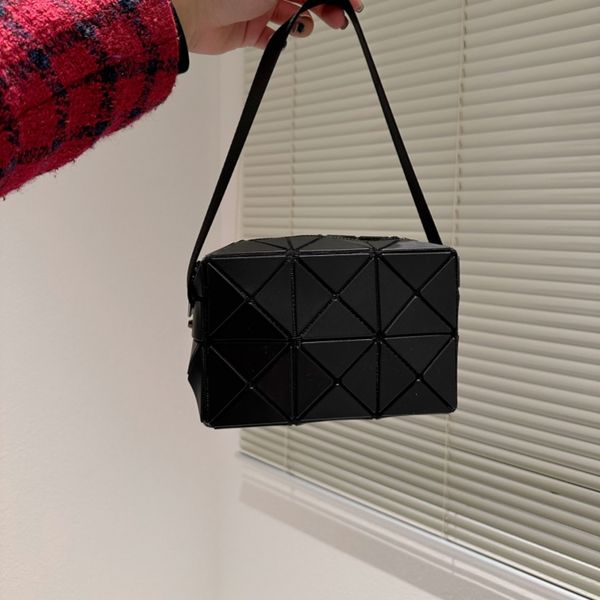 issey geometry card pack camera bag women designer bag handbag tote shopping bags shoulder crossbody bag classic handbags lady saddle bag mi
issey geometry card pack camera bag women designer bag handbag tote shopping bags shoulder crossbody bag classic handbags lady saddle bag mi