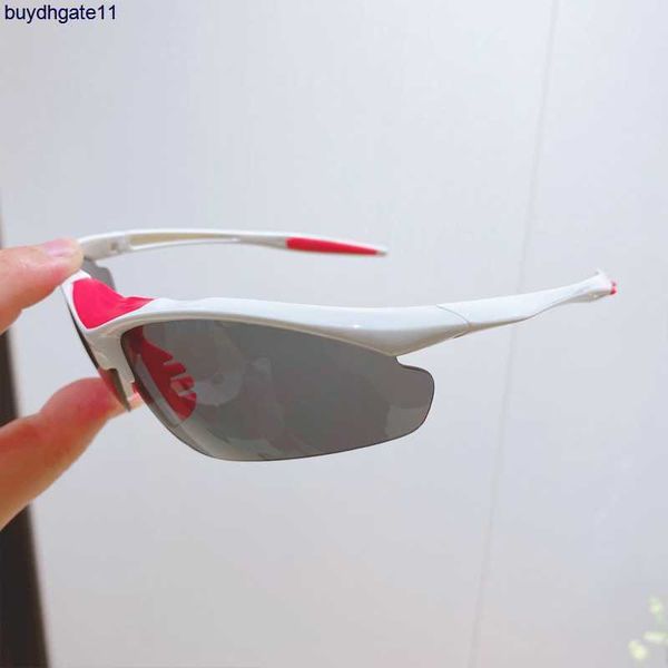 fashion designer luxury sunglasses net red riding for men and women outdoor sports running windproof glasses bicycle equipment rtua, White;black
fashion designer luxury sunglasses net red riding for men and women outdoor sports running windproof glasses bicycle equipment rtua, White;black