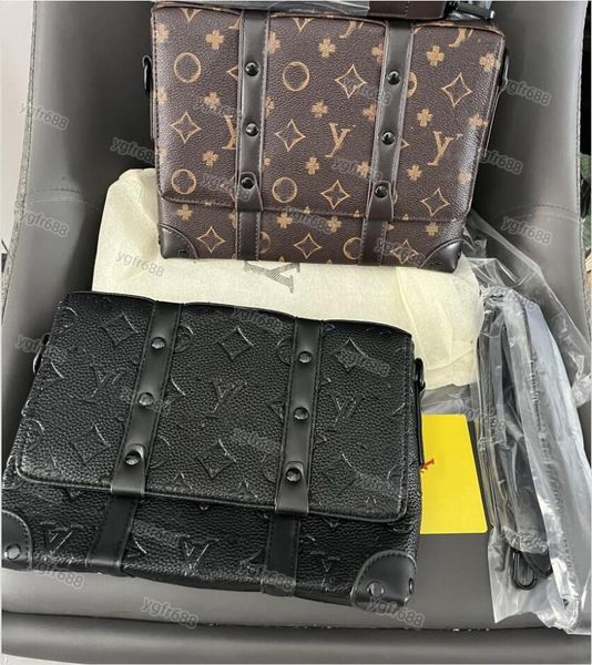 luxurys designer bag men crossbody bag man shoulder bag plain briefcase embossing brown flower messenger bag purse handbags women wallet pur
luxurys designer bag men crossbody bag man shoulder bag plain briefcase embossing brown flower messenger bag purse handbags women wallet pur
