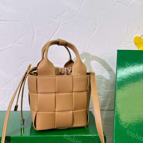 luxury womens designer wallet cassettes handbag candy genuine leather knitting chains straps crossbody shoulder bags bottegaes totes venetta
luxury womens designer wallet cassettes handbag candy genuine leather knitting chains straps crossbody shoulder bags bottegaes totes venetta