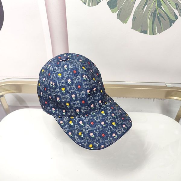 luxury designer baseball cap fashion classic style men and women universal flower design sunshade outdoor travel applicability good, Blue;gray
luxury designer baseball cap fashion classic style men and women universal flower design sunshade outdoor travel applicability good, Blue;gray
