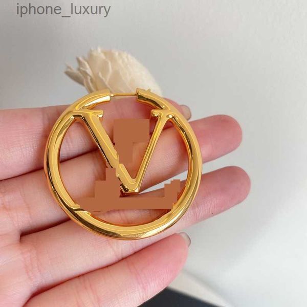 23 24 luxury big gold hoop earrings 5cm for lady women orrous girls ear studs set designer jewelry earring gift no box, Golden;silver
23 24 luxury big gold hoop earrings 5cm for lady women orrous girls ear studs set designer jewelry earring gift no box, Golden;silver