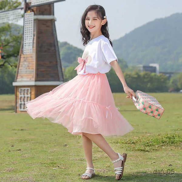 clothing sets children's summer skirt set 2023 new girls sweet clothing piece cartoon cotton short sleeve mesh skirt r230816, White
clothing sets children's summer skirt set 2023 new girls sweet clothing piece cartoon cotton short sleeve mesh skirt r230816, White