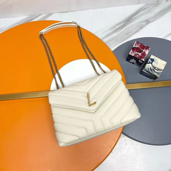 10a luxury designer handbag shoulder bag brand designer stitched leather women's metal chain clam shell messenger crossbody bag wholesa
10a luxury designer handbag shoulder bag brand designer stitched leather women's metal chain clam shell messenger crossbody bag wholesa