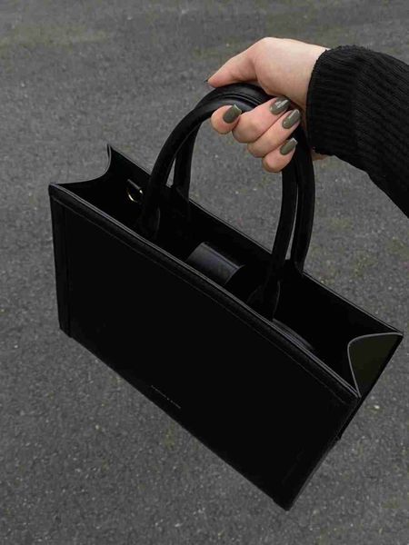 totes senior sense large capacity female vintage document commuting everything bagstylishhandbagsstore
totes senior sense large capacity female vintage document commuting everything bagstylishhandbagsstore