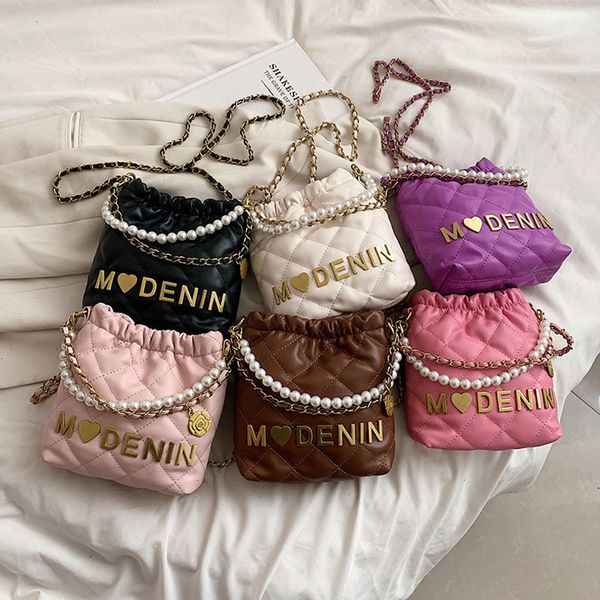 handbags princess children luxury design diamond lattice leather handbag pearl handle toddler kids little girl cute crossbody purse 230816, Black
handbags princess children luxury design diamond lattice leather handbag pearl handle toddler kids little girl cute crossbody purse 230816, Black