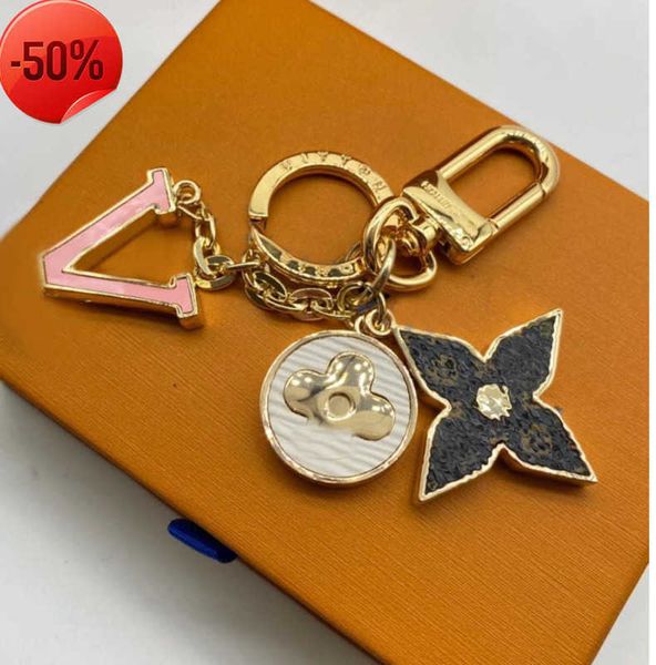 keychains lanyards luxury designers keychains letters with diamonds keychain car key chain women buckle jewelry keyring bags pendant 918ess, Silver
keychains lanyards luxury designers keychains letters with diamonds keychain car key chain women buckle jewelry keyring bags pendant 918ess, Silver